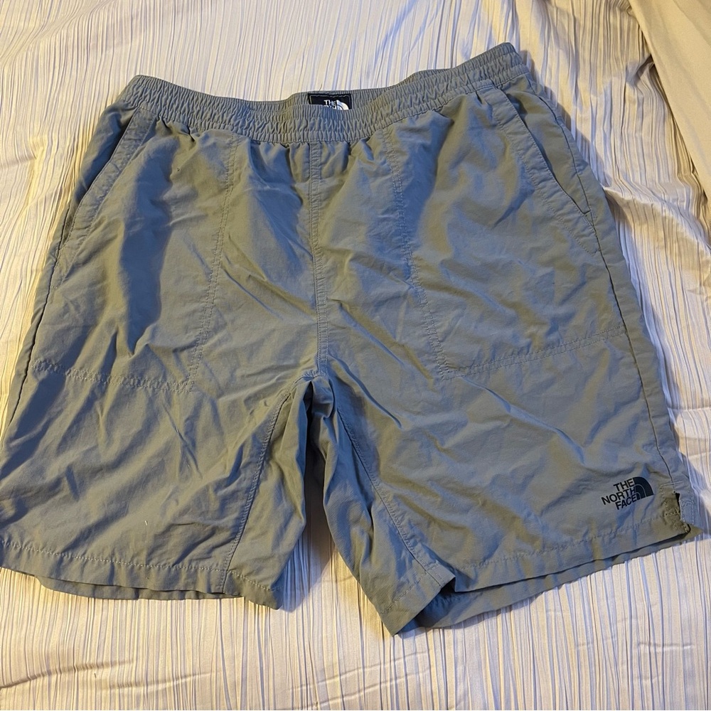 The North Face gray swimsuit shorts‎ elastic drawstring waist size large